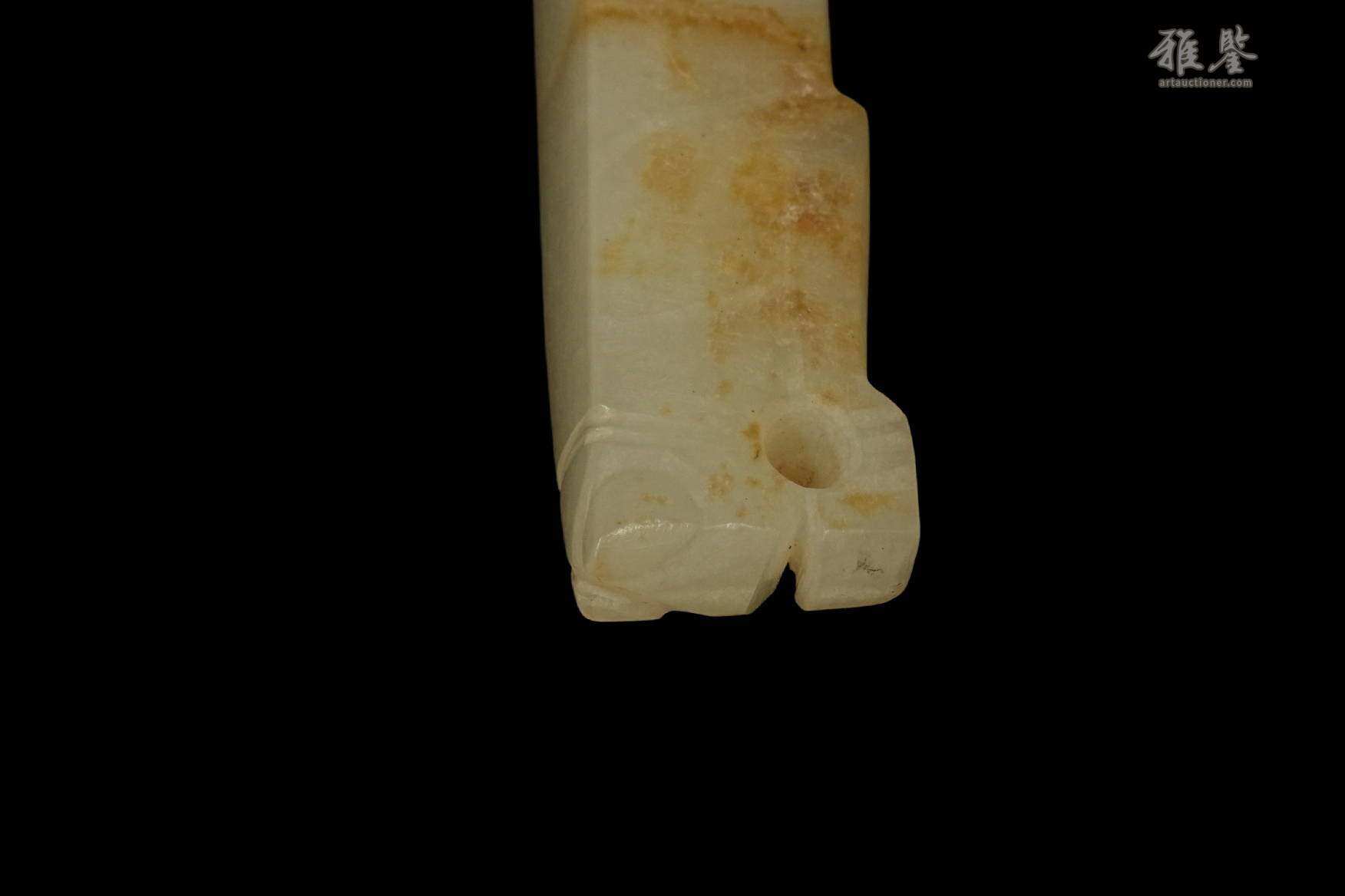 商代白玉虫饰