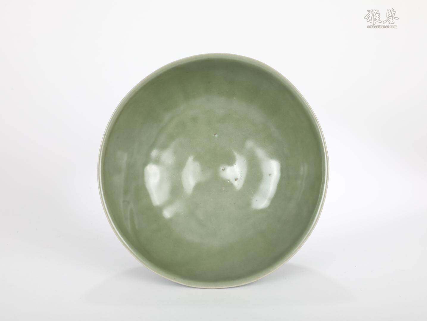 明 龍泉窯菊瓣碗